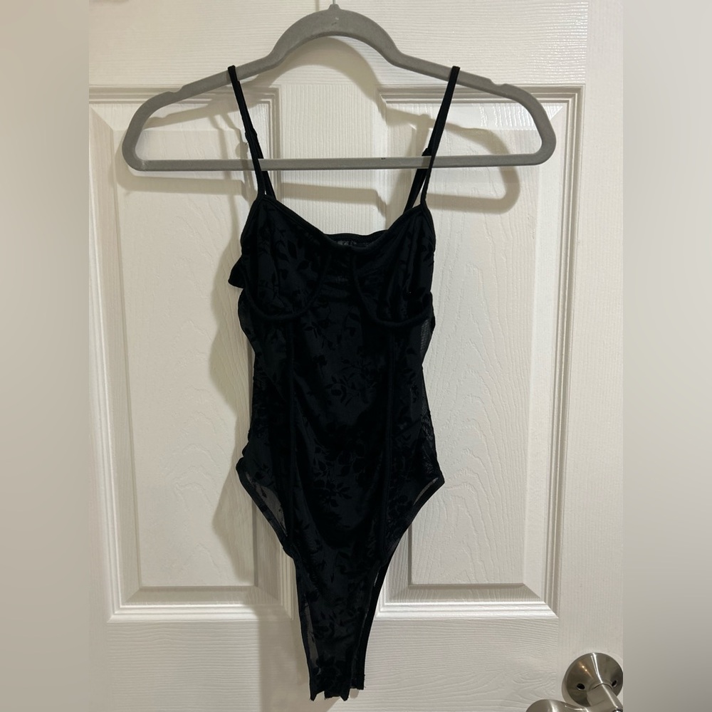 Super soft black bodysuit!